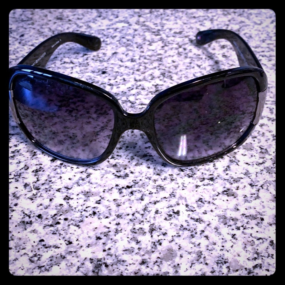 Tommy Hilfiger Sunglasses